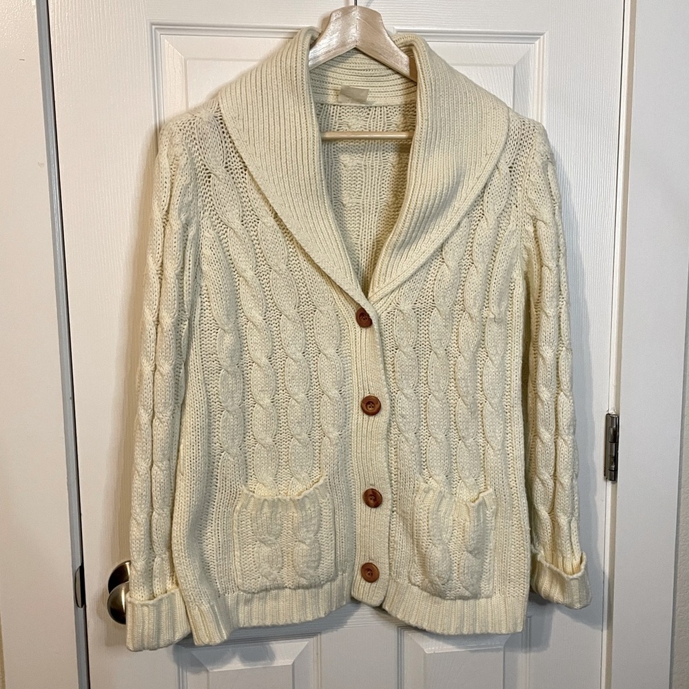 VTG ivory shawl collar acrylic cable knit cardigan w/ wooden buttons mens sz L